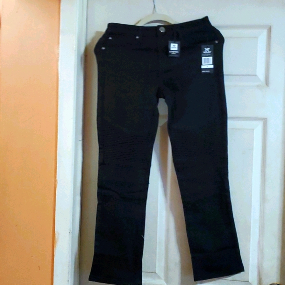 Jeans. - Picture 2 of 4